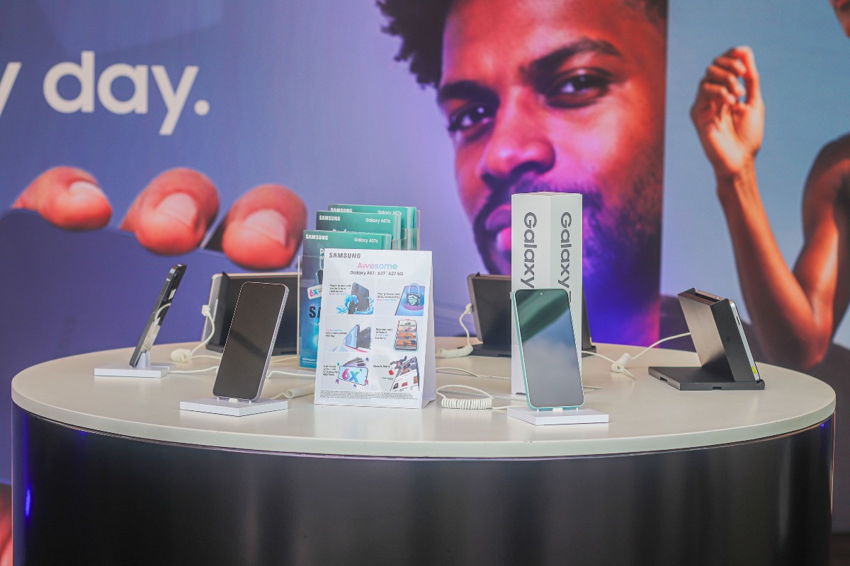 Galaxy S25 FE vs Galaxy S26 FE: the honest answer to whether the upgrade makes sense